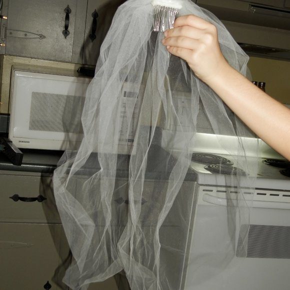 nwt oleg cassi wedding dress and accessories - Picture 10 of 15